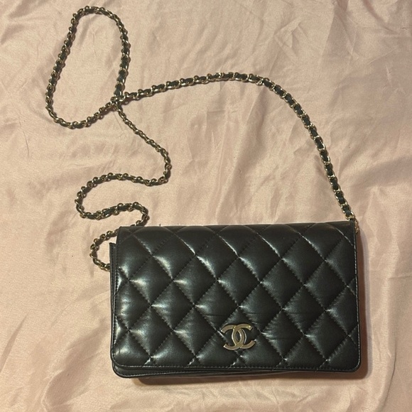 Chanel Wallet on Chain WOC Quilted Lambskin Crossbody Bag Black Silver Hardware - Picture 1 of 6